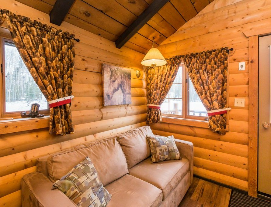 The Mustang Cabin rental in Pigeon Lake, central Alberta. Bear Creek Cabins.