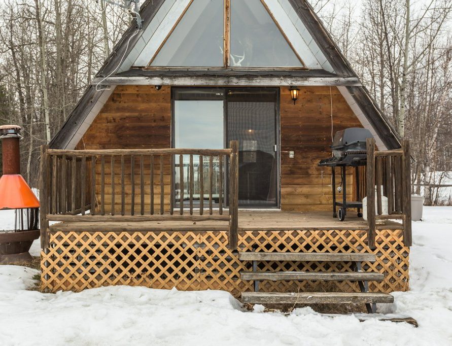 A Frame Cabin rentals in central Alberta, Cabin Rentals Pigeon Lake. Bear Creek Cabins.
