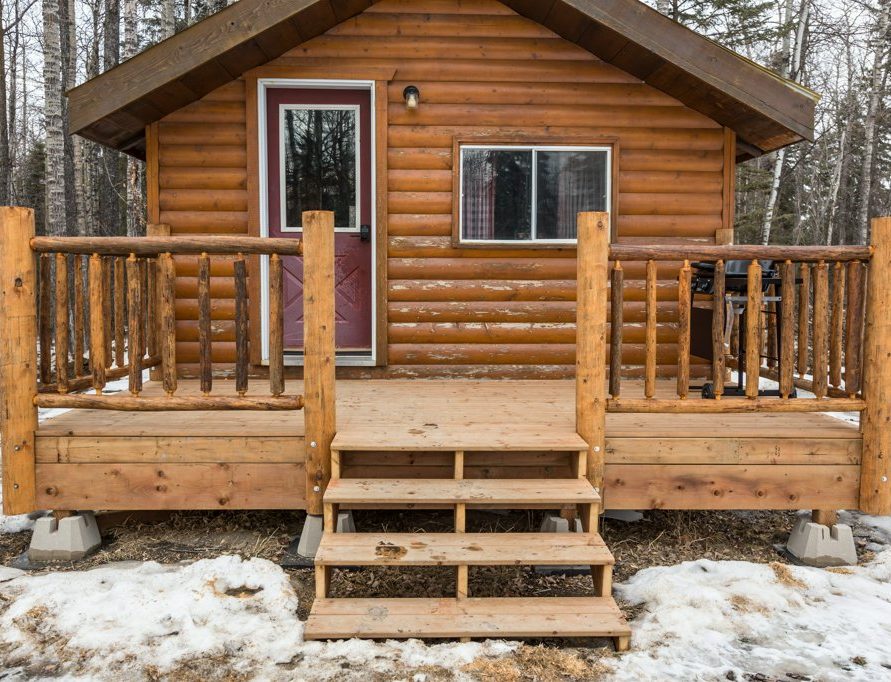 Teh Cottage Cabin rentals in central Alberta, Pigeon Lake. Bear Creek Cabins.